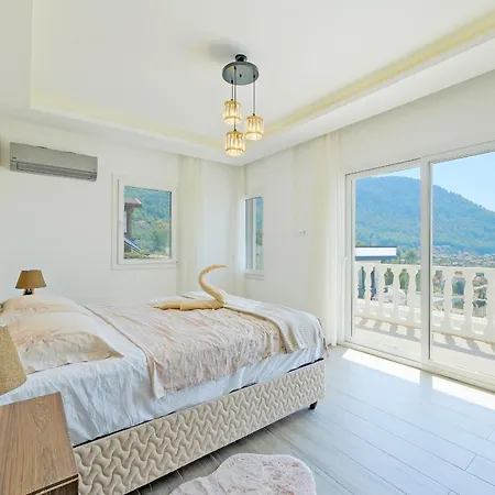 La Blanche Villa *