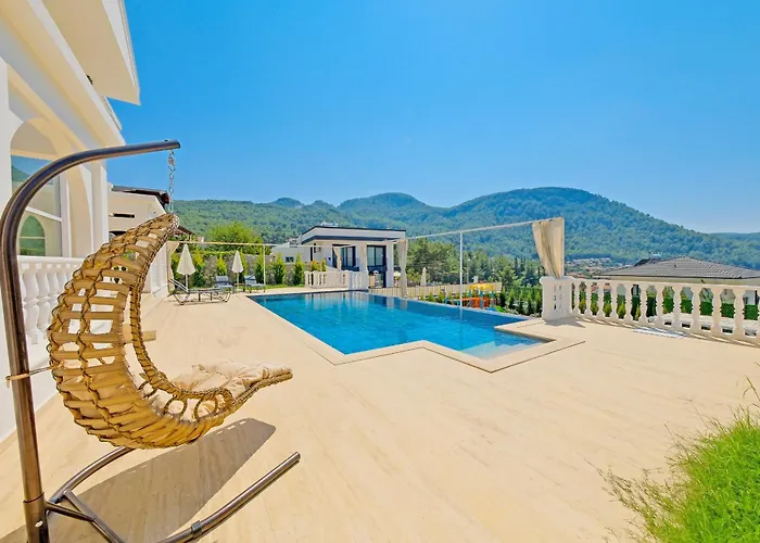 Вилла La Blanche *